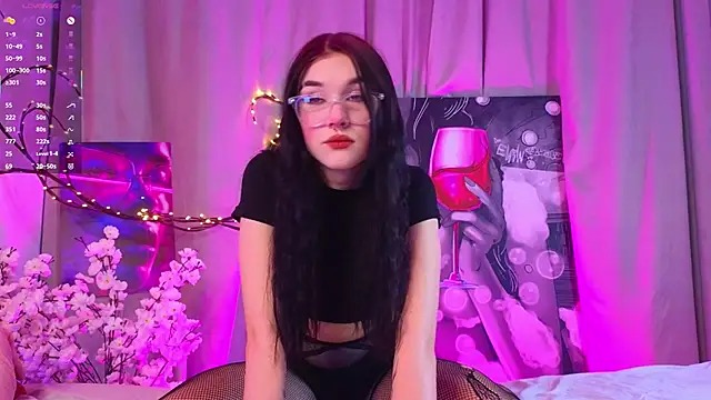 JenniferSullivan online show from November 23, 2025, 9:25 pm