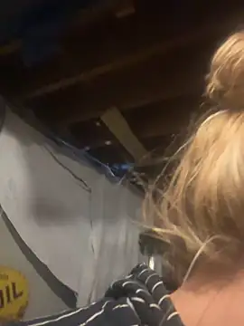 flavi1996 online show from December 4, 2025, 5:21 pm