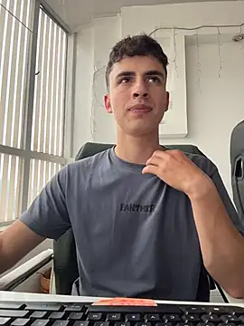 AdrianRinaldi online show from March 29, 2026, 8:09 pm