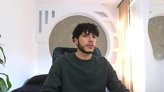 Snapshot of Rafael_Mendezz chatting on September 25, 2025, 8:23 pm Rafael Mendezz online show from September 25, 2025, 8:23 pm