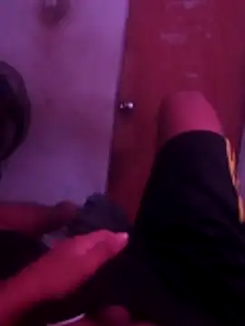 Snapshot of PhlegmySewerage chatting on December 4, 2025, 8:17 pm PhlegmySewerage online show from December 4, 2025, 8:17 pm