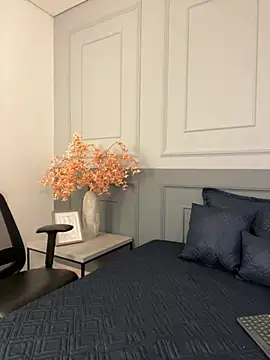 AnnyVega  online show from October 9, 2025, 9:35 pm