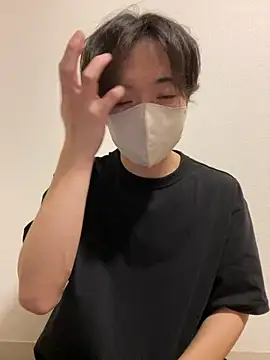 Snapshot of Yuma0718 chatting on November 9, 2025, 12:58 pm Yuma0718 online show from November 9, 2025, 12:58 pm