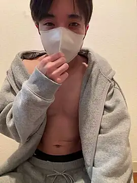 Yuma0718 online show from March 1, 2026, 11:18 pm