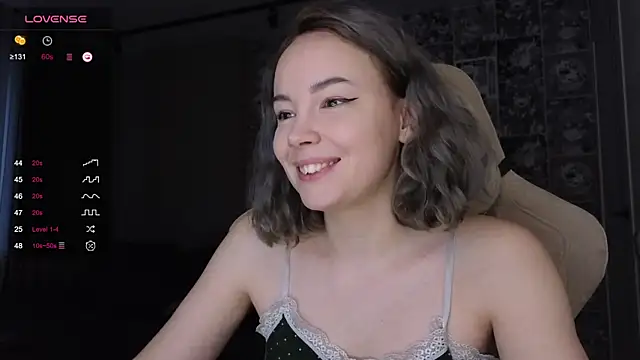 CutieGoose online show from November 10, 2025, 8:02 am