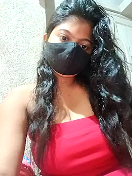 Snapshot of DiyaRoy49 chatting on September 20, 2025, 8:37 am DiyaRoy49 online show from September 20, 2025, 8:37 am