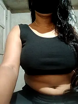 Snapshot of DiyaRoy49 chatting on October 16, 2025, 10:16 am DiyaRoy49 online show from October 16, 2025, 10:16 am