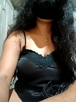 Snapshot of DiyaRoy49 chatting on October 24, 2025, 11:17 am DiyaRoy49 online show from October 24, 2025, 11:17 am