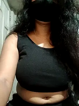 Snapshot of DiyaRoy49 chatting on November 1, 2025, 10:28 am DiyaRoy49 online show from November 1, 2025, 10:28 am