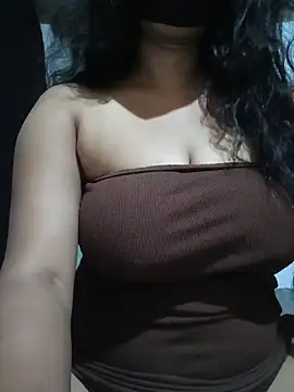 DiyaRoy49 online show from February 26, 2026, 7:35 pm