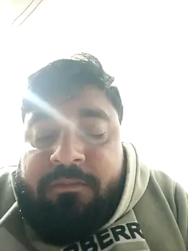 Raju fuckerr online show from November 15, 2025, 1:29 pm