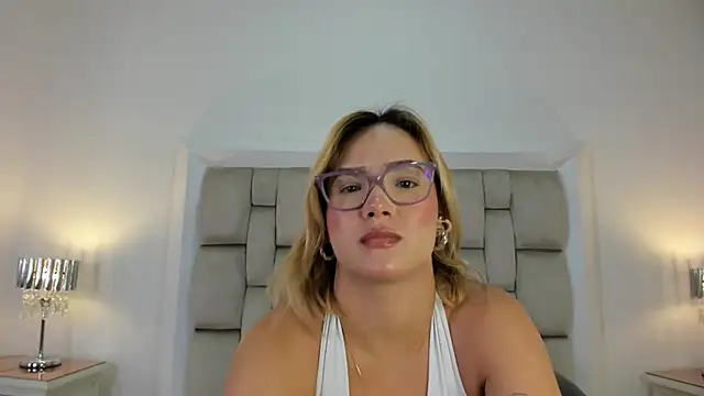 frehia dimou online show from April 24, 2026, 11:23 am