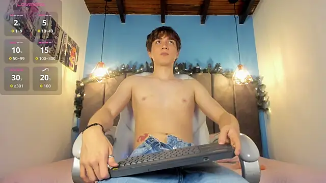 Oscar and dani online show from November 30, 2025, 3:43 am