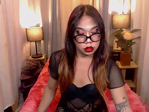 GODDESSHUGECOCKANDREA online show from February 27, 2026, 11:10 am