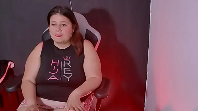 Lizz Milf online show from September 17, 2025, 1:57 pm