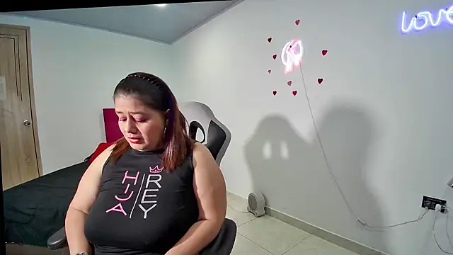 Lizz Milf online show from November 4, 2025, 2:43 am