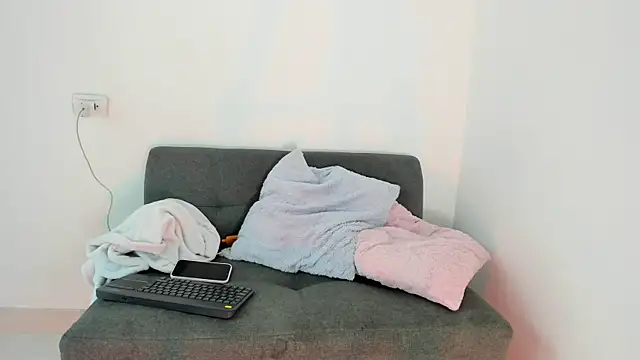 lara and danny online show from October 22, 2025, 4:18 pm