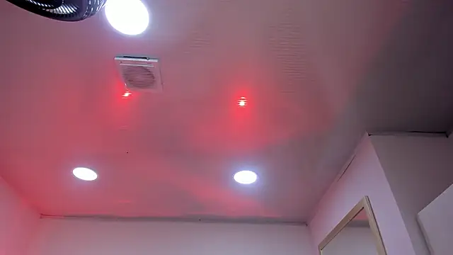 im Lorena online show from April 9, 2026, 7:52 pm