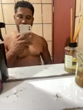 Snapshot of alanjordan100 chatting on February 12, 2026, 8:09 am alanjordan100 online show from February 12, 2026, 8:09 am