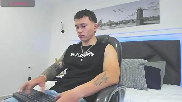 Thomas moon online show from February 20, 2026, 1:11 pm