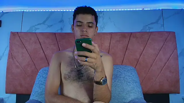 HellAndDante  online show from December 5, 2025, 4:10 am