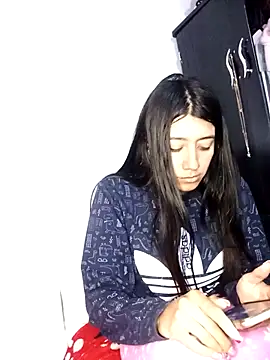 Madow Lu online show from October 13, 2025, 12:27 pm