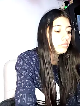 Madow Lu online show from October 22, 2025, 12:33 am