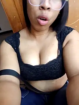 Elowen Clark online show from March 26, 2026, 10:26 pm