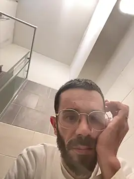 lolo7121 online show from April 20, 2026, 5:26 pm