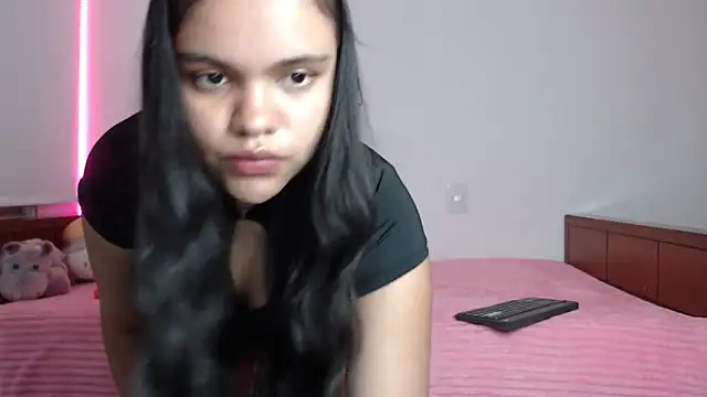 Snapshot of Luciana_Rossa chatting on September 13, 2025, 12:43 am Luciana Rossa online show from September 13, 2025, 12:43 am
