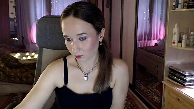 Snapshot of ClassyInna chatting on October 31, 2025, 5:08 am ClassyInna online show from October 31, 2025, 5:08 am