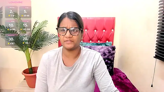 Snapshot of Strawberry_Lips chatting on September 30, 2025, 4:39 am Strawberry Lips online show from September 30, 2025, 4:39 am