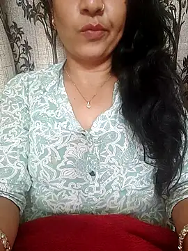 CUTE-PX online show from October 19, 2025, 5:02 pm