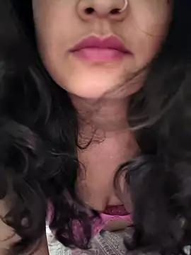 Snapshot of CUTE-PX chatting on April 28, 2026, 3:39 pm CUTE-PX online show from April 28, 2026, 3:39 pm