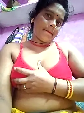 Hot komal1 online show from September 11, 2025, 9:48 pm