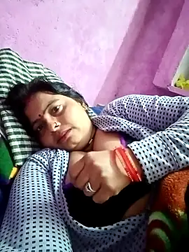 Hot komal1 online show from November 17, 2025, 11:10 pm