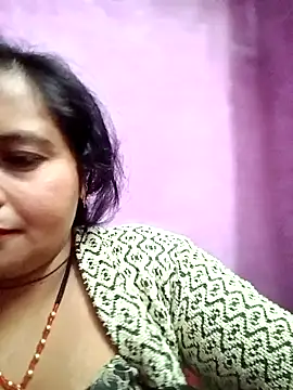 Hot komal1 online show from January 8, 2026, 8:44 pm