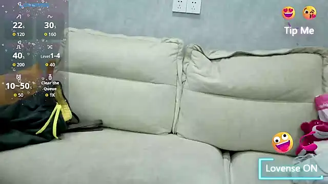 xiaoLI-2025 online show from March 8, 2026, 3:16 pm