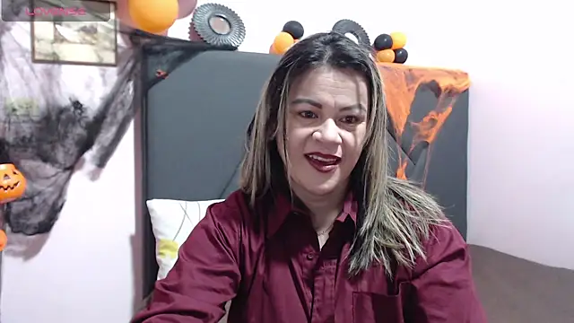 pamela echeverria online show from October 18, 2025, 10:49 am