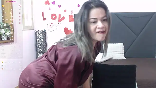 Snapshot of pamela_echeverria chatting on April 25, 2026, 1:52 pm pamela echeverria online show from April 25, 2026, 1:52 pm