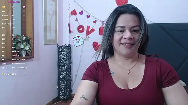 Snapshot of pamela_echeverria chatting on April 28, 2026, 11:15 am pamela echeverria online show from April 28, 2026, 11:15 am