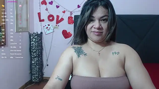 Snapshot of pamela_echeverria chatting on May 2, 2026, 11:48 am pamela echeverria online show from May 2, 2026, 11:48 am