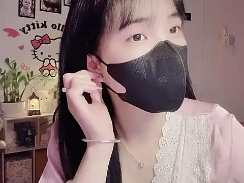 keelinnn19 online show from December 21, 2025, 6:48 pm