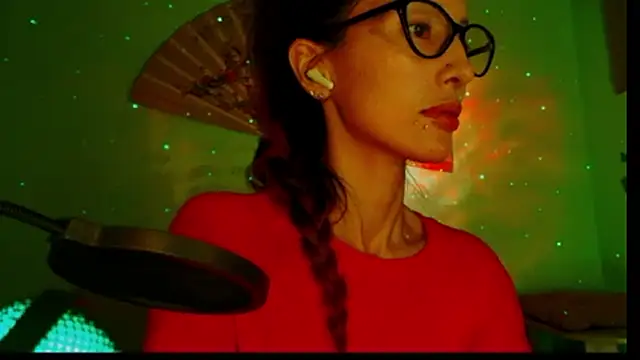 KiotoShine online show from October 31, 2025, 7:59 pm