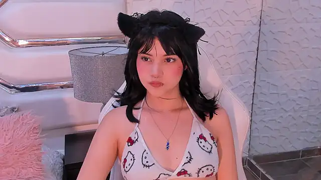 TatiLee online show from November 11, 2025, 6:30 pm