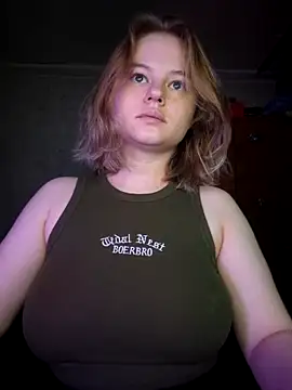 SlipperSherry online show from October 9, 2025, 4:49 pm