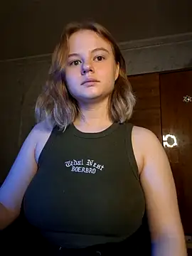 SlipperSherry online show from November 2, 2025, 8:22 pm