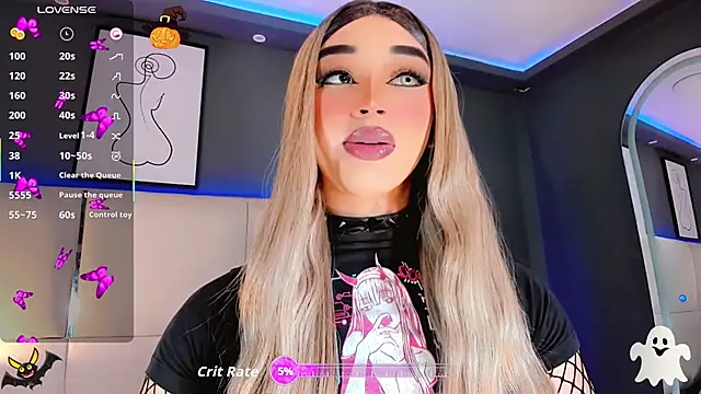 Valeriasmiithh online show from October 31, 2025, 8:43 pm