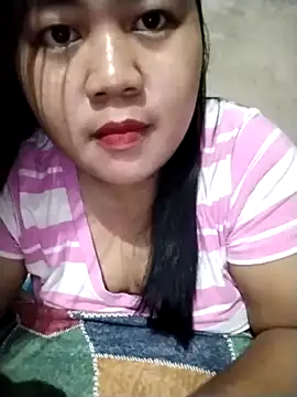 Snapshot of big_booty15 chatting on September 14, 2025, 1:32 pm big booty15 online show from September 14, 2025, 1:32 pm