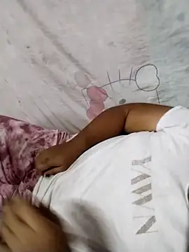 Snapshot of big_booty15 chatting on September 29, 2025, 8:19 am big booty15 online show from September 29, 2025, 8:19 am